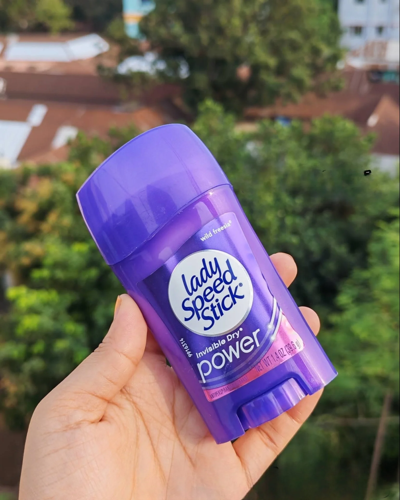 Lady Speed Stick Invisible Dry Antiperspirant Deodorant image 2