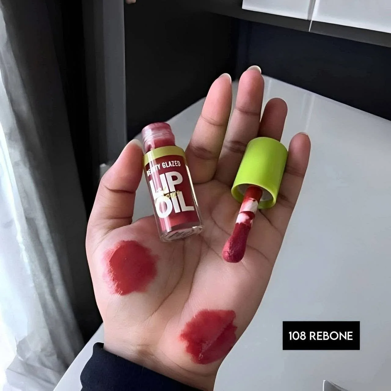 Beauty Glazed Lip Oil – Hydrating & Nourishing Lip Care image 4