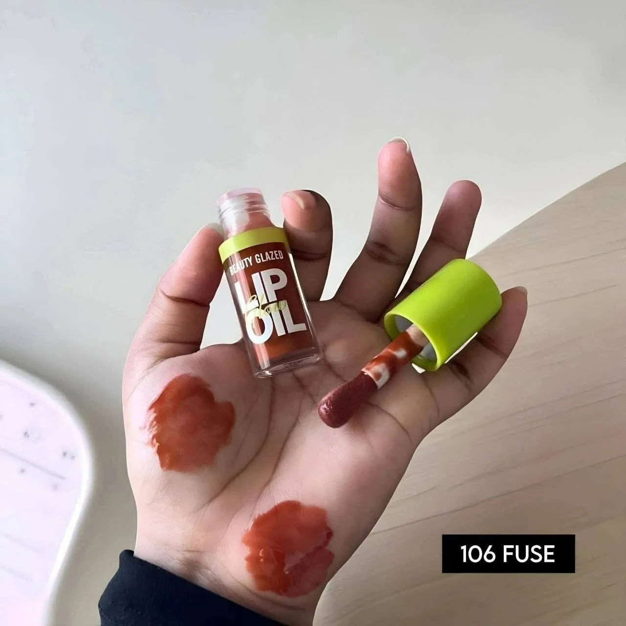 Beauty Glazed Lip Oil – Hydrating & Nourishing Lip Care image 3