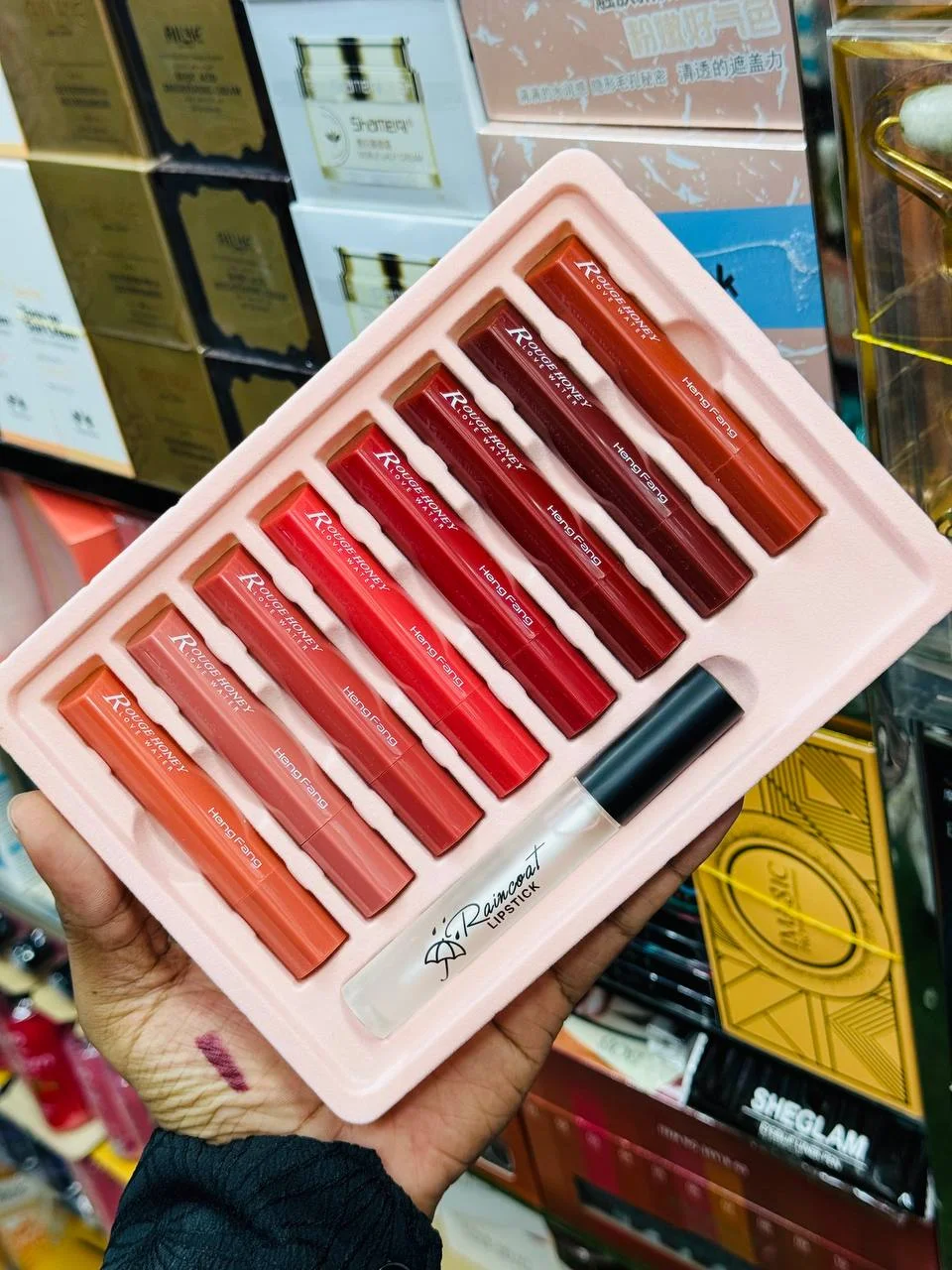 Heng Fang 8-Piece Lipstick Set lHeng Fang 8-Piece Lipstick Set with Lip Gloss | Matte & Gloss Lip Makeup Kit image 4