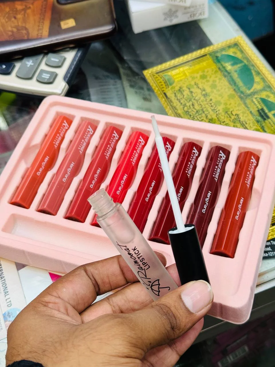 Heng Fang 8-Piece Lipstick Set lHeng Fang 8-Piece Lipstick Set with Lip Gloss | Matte & Gloss Lip Makeup Kit image 2