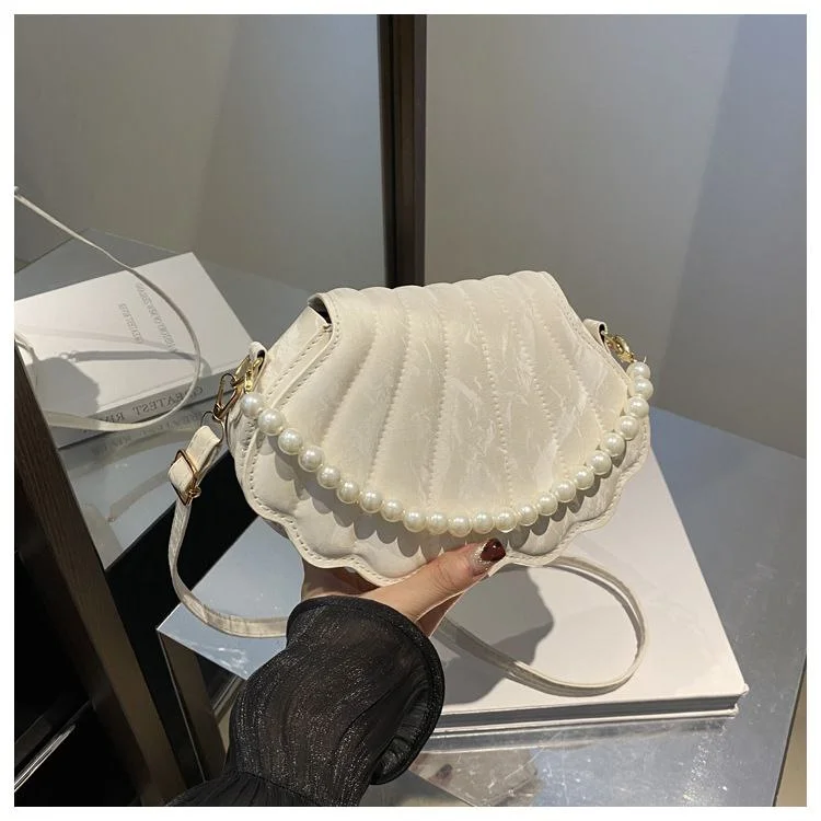 Elegant Shell-Shaped Pearl Embellished Crossbody Bag image 4