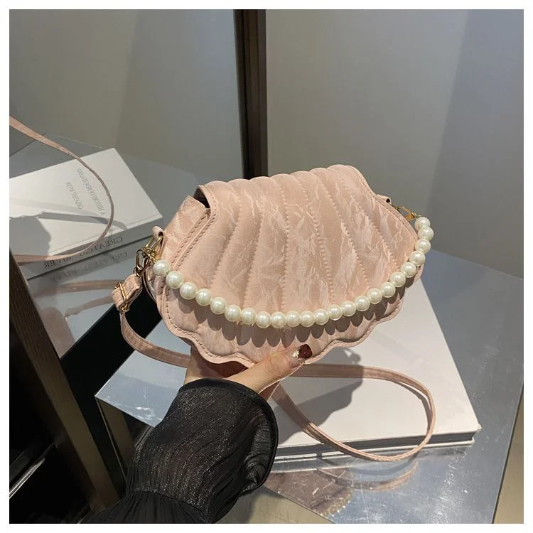 Elegant Shell-Shaped Pearl Embellished Crossbody Bag image 5
