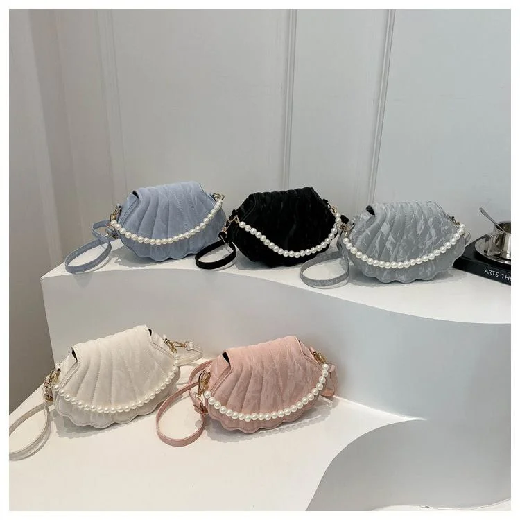 Elegant Shell-Shaped Pearl Embellished Crossbody Bag
