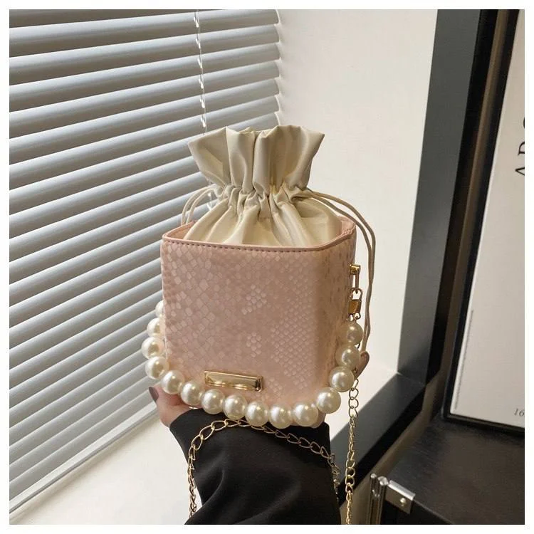 Elegant Pearl-Embellished Bucket Bag with Drawstring Closure image 6
