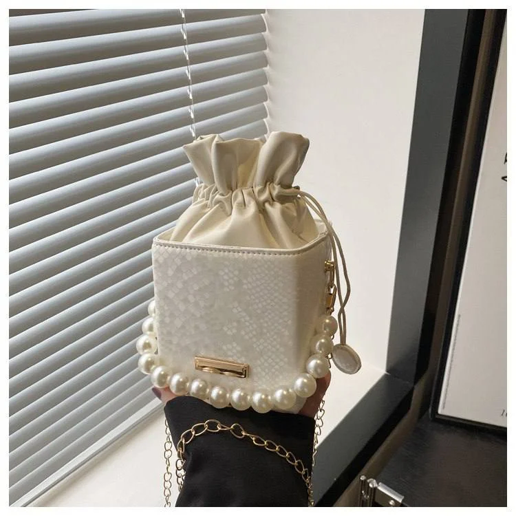 Elegant Pearl-Embellished Bucket Bag with Drawstring Closure image 3