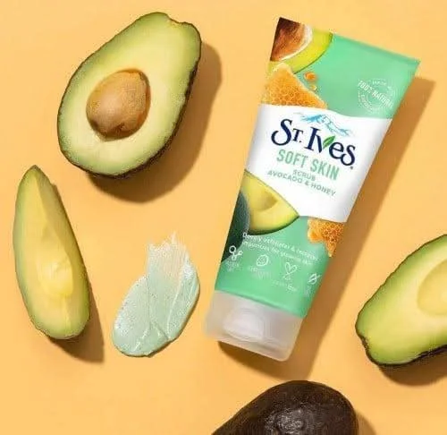St. Ives Soft Skin Avocado & Honey Scrub – Instant Exfoliating Face Scrub image 2