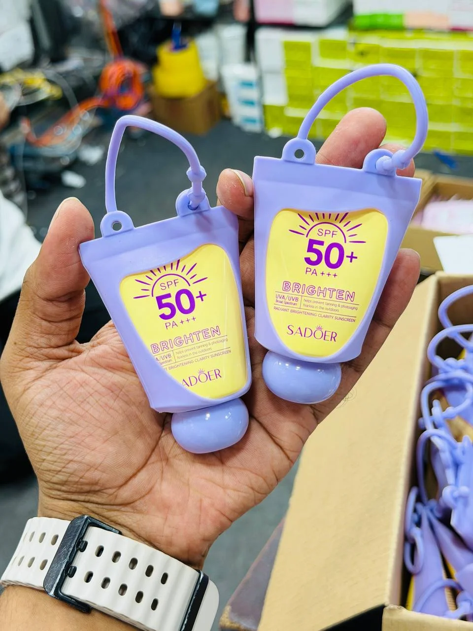 Sadoer Mini Brightening Sunscreen | Lightweight Daily UV Protection image 2