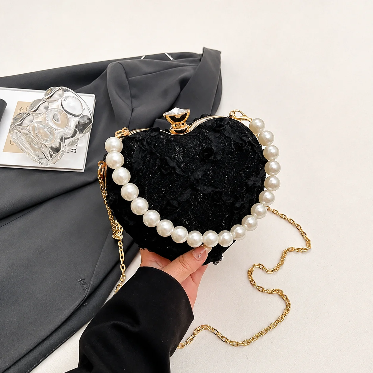 Elegant Pearl Ladies Clutch image 5