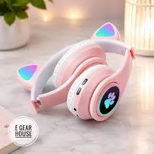 559. Cute Cat Ear Wireless Headphone