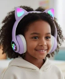 559. Cute Cat Ear Wireless Headphone