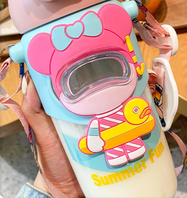 Cute Bear Kids Water Bottle with Straw & Strap – 600ml 🧸💧