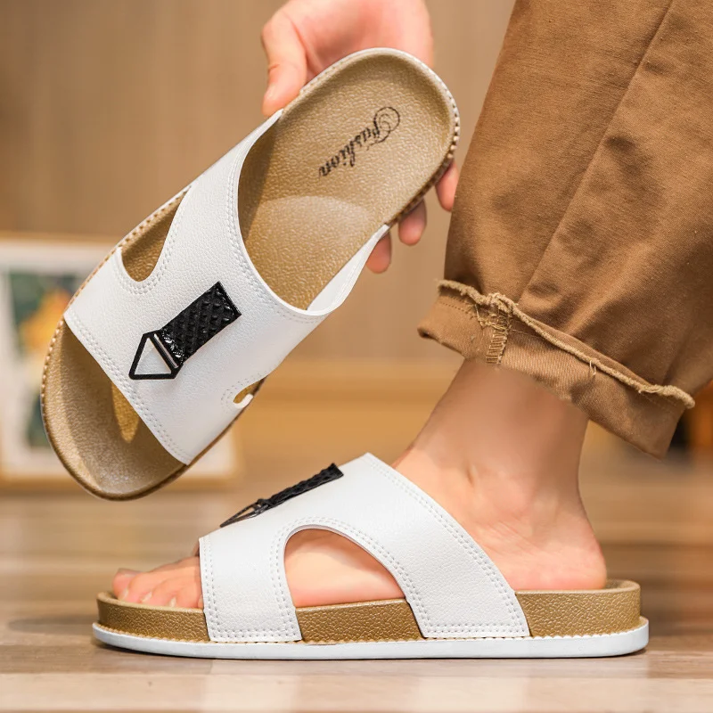 Comfortable flat-soled flip flops NFER37