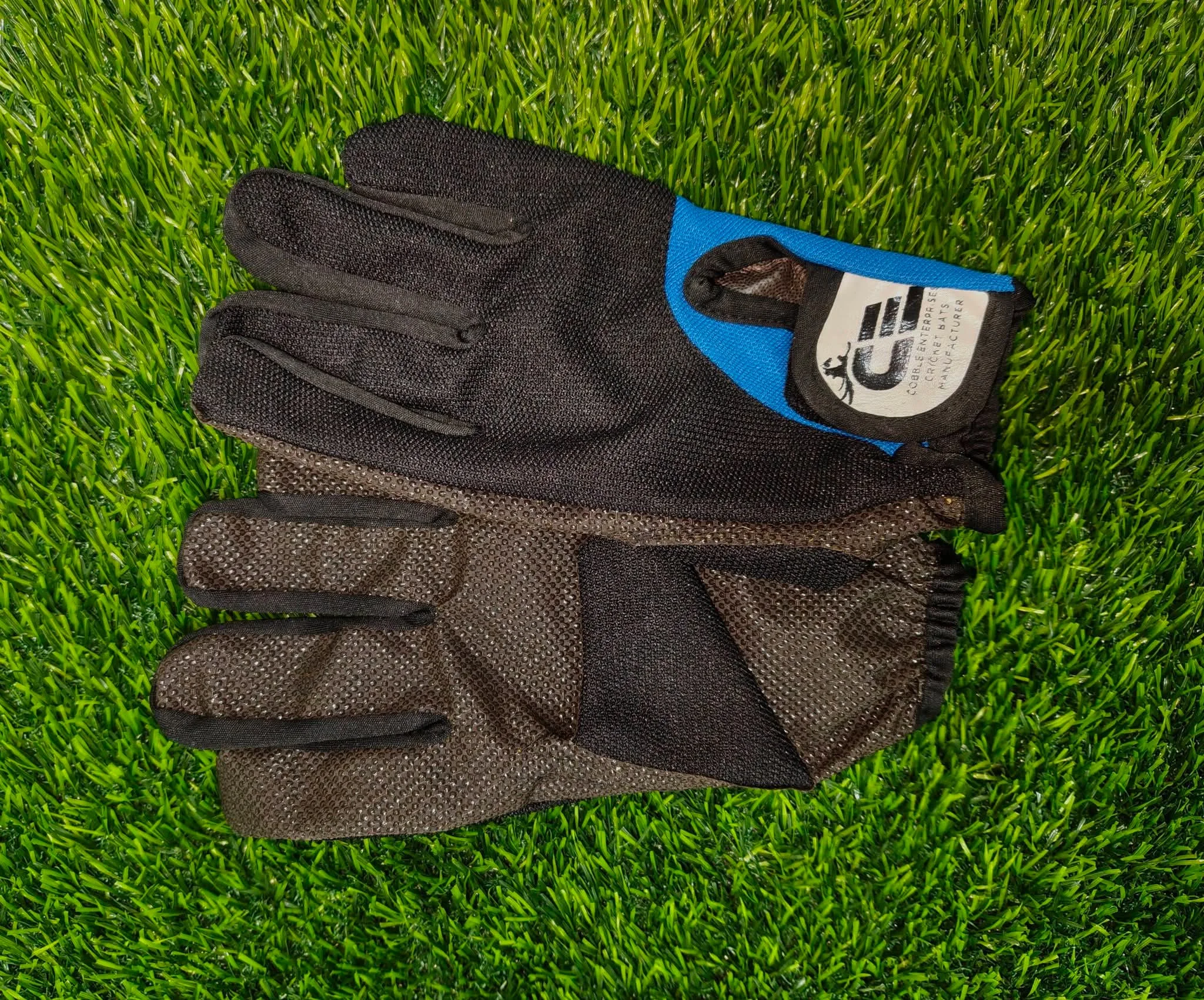 Dream Venture Sports Gloves – Comfortable Grip & Multi-Purpose Use