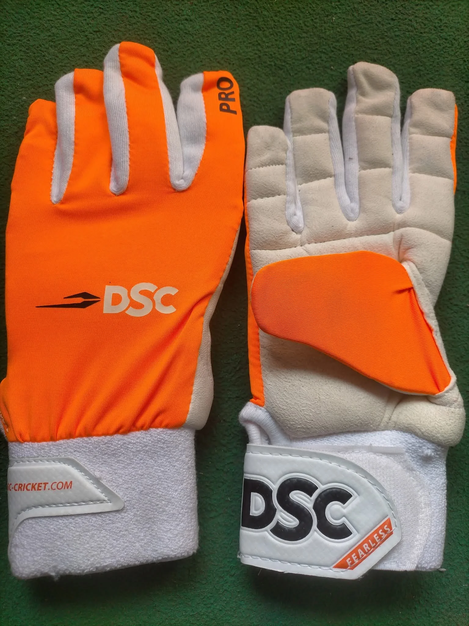 Dream Venture Premium Sports Gloves – Orange & Black